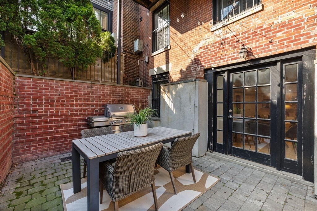 80 Worcester St, Unit A in Boston, MA - Building Photo