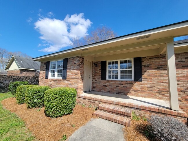 property at 014 University Ct