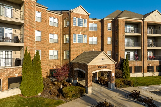 The Links at Lakepointe in St. Clair Shores, MI - Building Photo - Building Photo