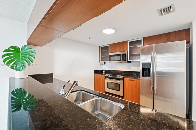 property at 1800 N Bayshore Dr