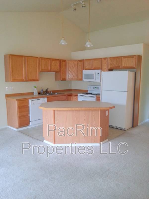 5539 Sapphire Loop in Anchorage, AK - Building Photo - Building Photo