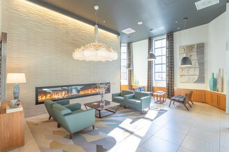 14W Apartments in Washington, DC - Building Photo - Lobby