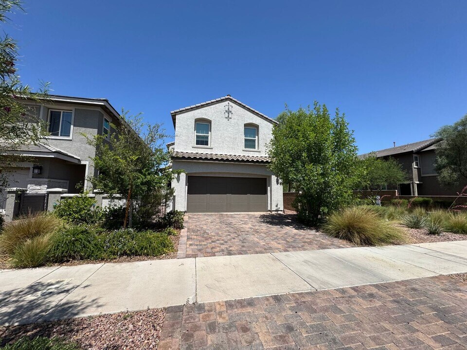 355 Andy Wheeler Dr in Henderson, NV - Building Photo