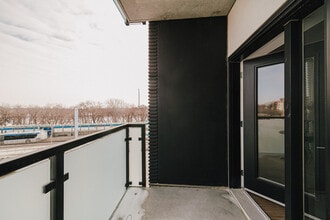 221 Stradbrook Ave in Winnipeg, MB - Building Photo - Building Photo