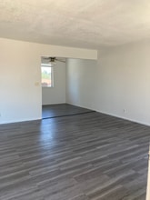 1518 Moorpark Ave, Unit 4 in San Jose, CA - Foto de edificio - Building Photo