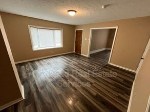 976 Shuler Ave in Hamilton, OH - Building Photo - Building Photo