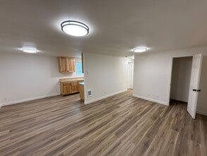 4435 Campbell Dr SE in Salem, OR - Building Photo - Building Photo