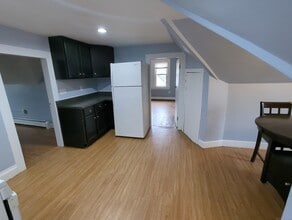 633 Arch St in New Britain, CT - Building Photo - Building Photo