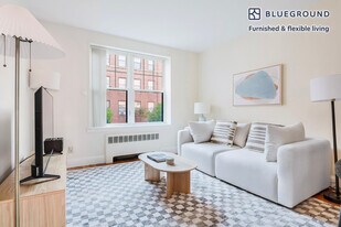 266 Harvard St in Cambridge, MA - Building Photo