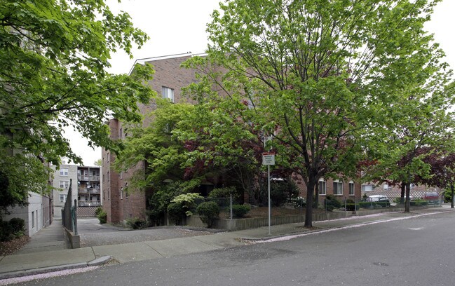 80 Gardner St in Allston, MA - Foto de edificio - Building Photo