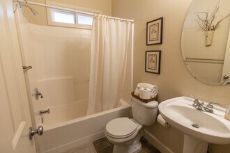 2412 S Marypost Ave in Eagle, ID - Building Photo - Building Photo