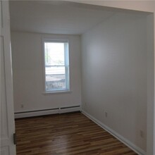 29 Taylor Ave in Poughkeepsie, NY - Building Photo - Building Photo