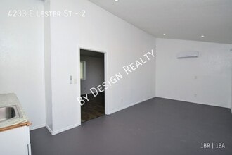4233 E Lester St in Tucson, AZ - Building Photo - Building Photo