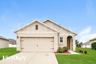 621 Squires Grove Dr in Winter Haven, FL - Building Photo