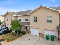 1491 Bentley Cir in Fort Walton Beach, FL - Foto de edificio - Building Photo