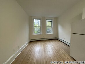 1539 Beacon St in Brookline, MA - Building Photo - Building Photo