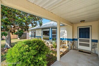 3390 Floral Palm Blvd in Melbourne, FL - Building Photo - Building Photo