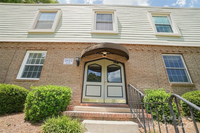 property at 2622 Park Rd