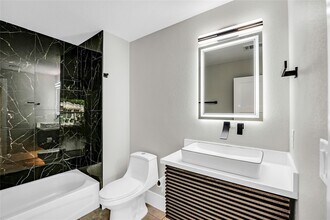 604 W 28th St in Houston, TX - Building Photo - Building Photo