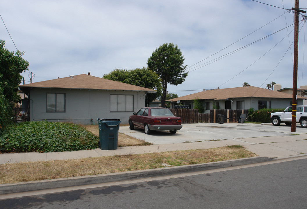 430-438 Delaware St in Imperial Beach, CA - Foto de edificio