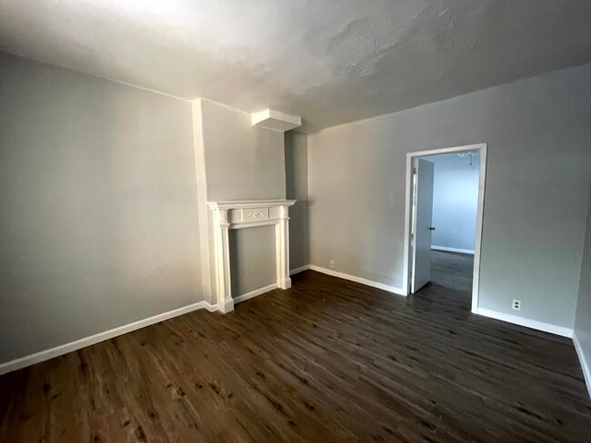 property at 2917 W Sedgley Ave