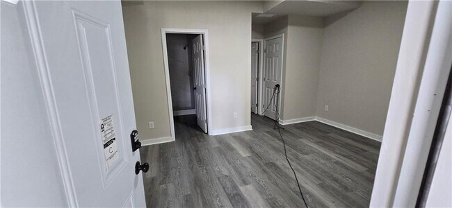 399 Elm St NW in Atlanta, GA - Building Photo - Building Photo