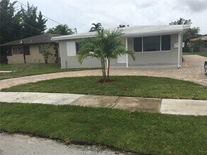 2230 Garfield St in Hollywood, FL - Building Photo - Building Photo