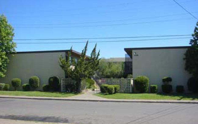 Leafwood Apartments in Novato, CA - Building Photo - Other