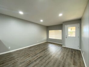 817 E Bellevue Rd, Unit NA in Atwater, CA - Building Photo - Building Photo