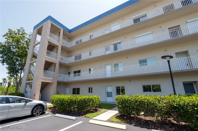property at 14801 Park Lake Dr