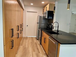 5809 Cherry Creek Dr in Austin, TX - Building Photo - Building Photo