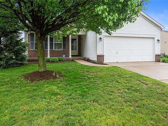 1027 Pine Ridge Way in Brownsburg, IN - Building Photo - Building Photo