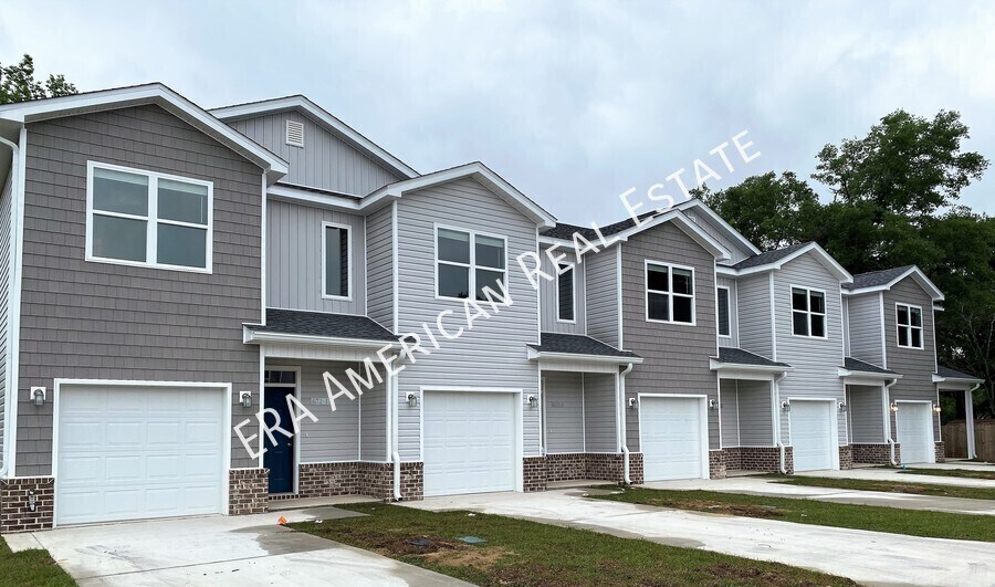 672 Denton Blvd NW in Fort Walton Beach, FL - Building Photo