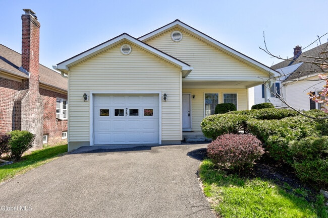 property at 75 Edgecomb St