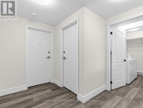 59 Scott Crescent in Barrie, ON - Building Photo - Building Photo