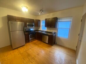 86 Fellsway W, Unit 3 in Somerville, MA - Building Photo - Building Photo