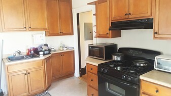 345 Crescent St, Unit 2 in Waltham, MA - Building Photo