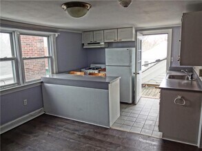 16 Mann Ave in Newport, RI - Building Photo - Building Photo