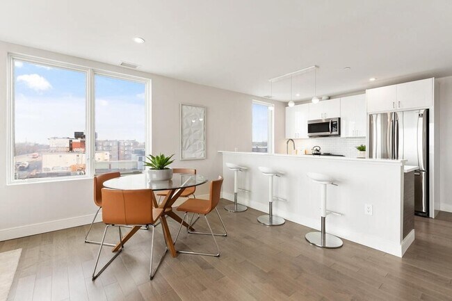 398 Cambridge St, Unit 302 in Boston, MA - Building Photo - Building Photo