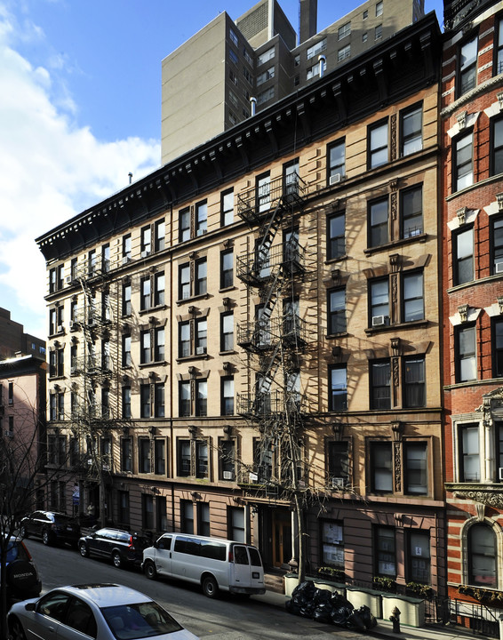 344-348 E 18th St in New York, NY - Foto de edificio