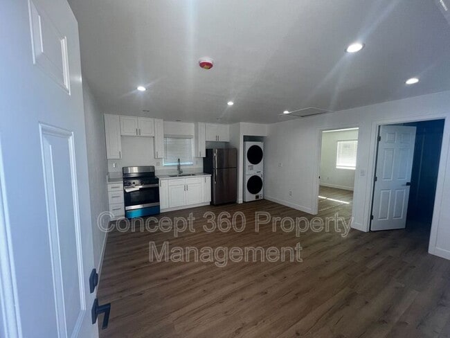 14101-14104 Anderson Pl in Paramount, CA - Building Photo - Building Photo