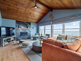 32414 Lake Rd in Avon Lake, OH - Building Photo