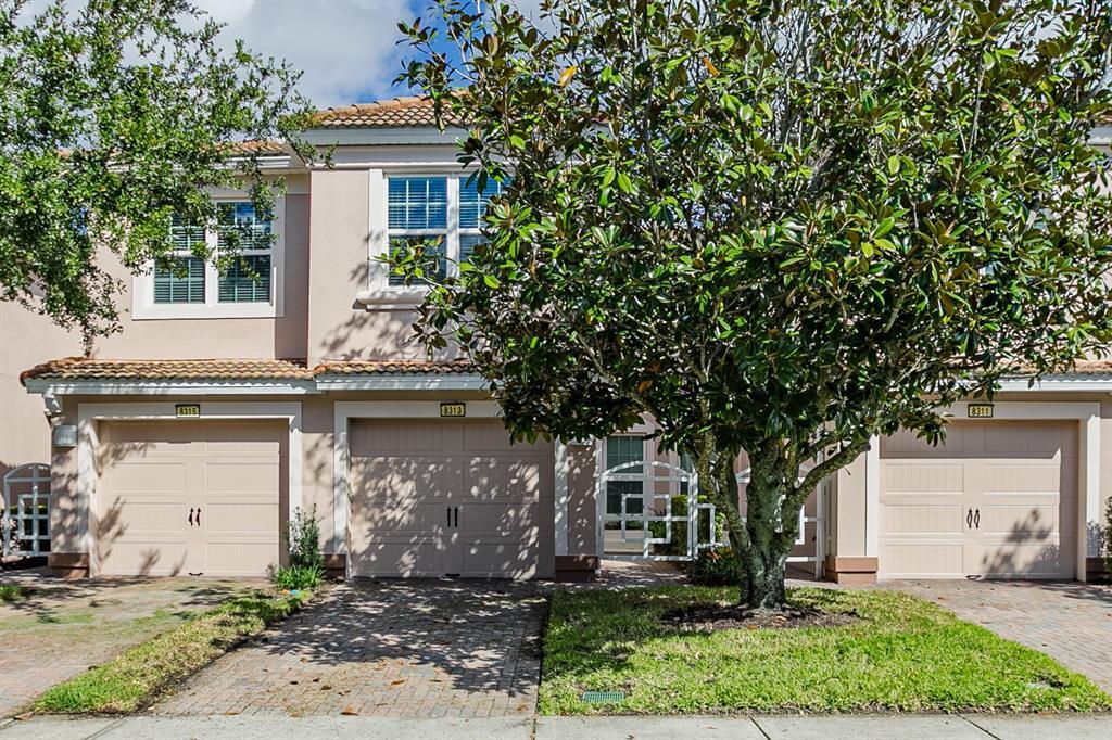 8313 Foster Dr in Four Corners, FL - Building Photo