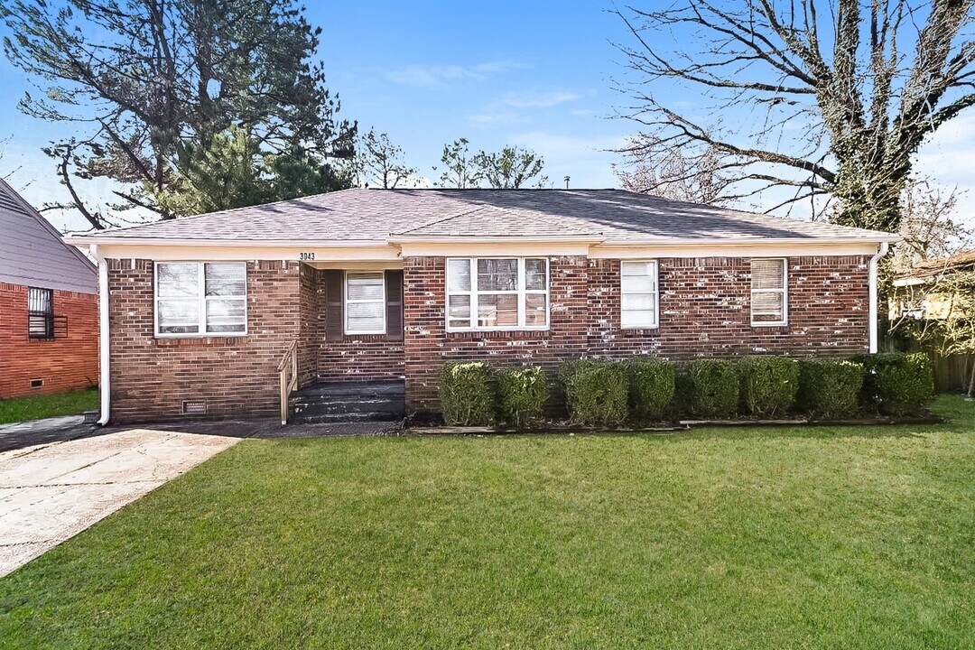 3043 Christine Rd in Memphis, TN - Building Photo