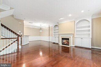 5056 Minda Ct in Alexandria, VA - Building Photo - Building Photo