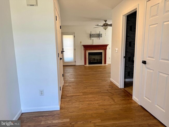property at 18 Springflower Pl