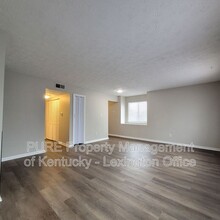 3772 Camelot Dr in Lexington, KY - Building Photo - Building Photo