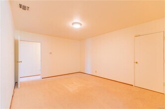 3222 Brookhill St in Glendale, CA - Foto de edificio - Building Photo