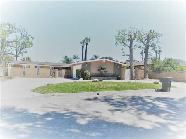 property at 2655 S Citrus St