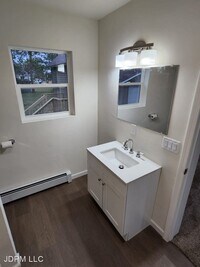 129 Mineau Ave photo'